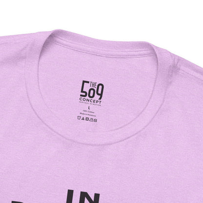In Diri Blan Sòs Pwa Ak Legim We Trust  — T-shirt Graphic Apparel