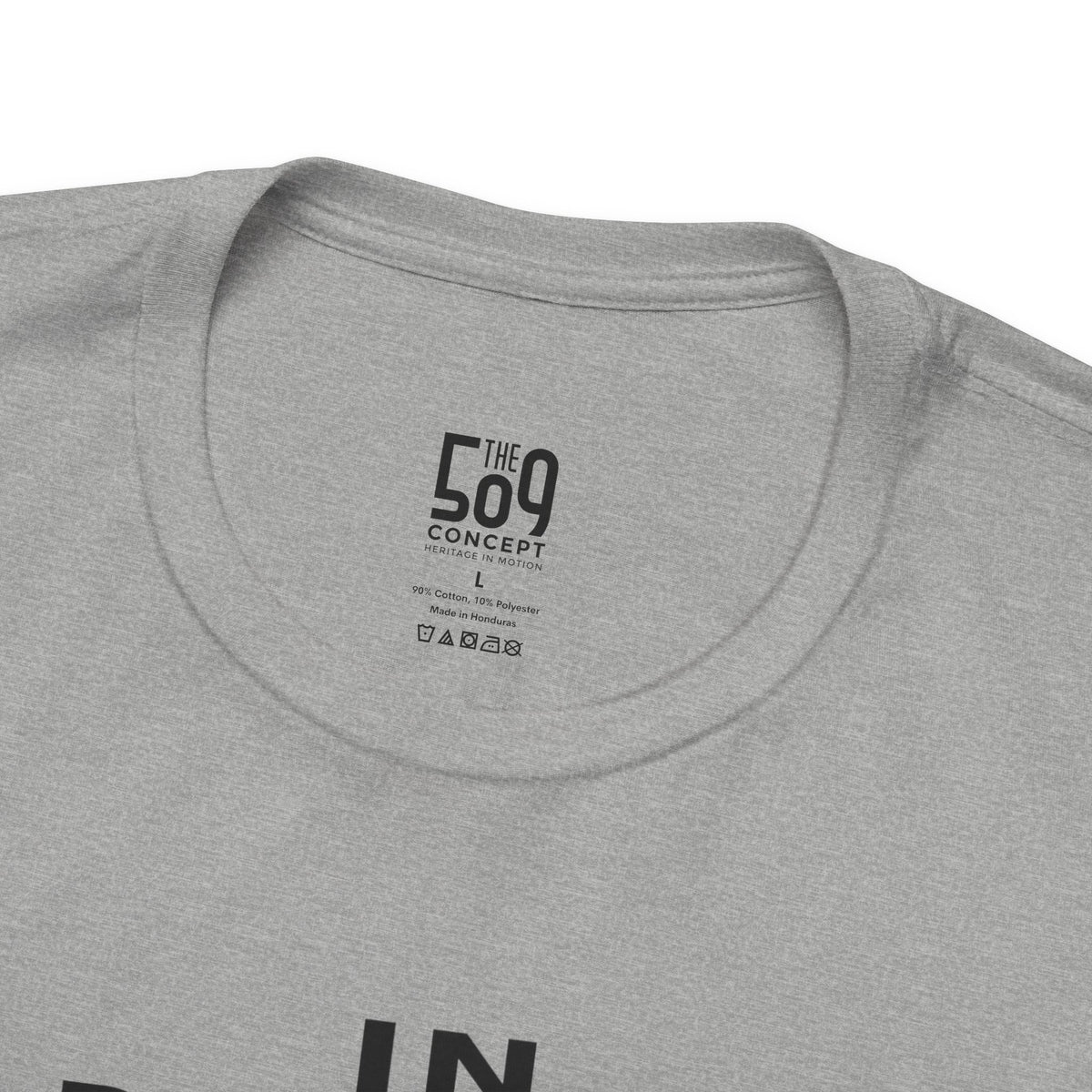 In Diri Blan Sòs Pwa Ak Legim We Trust  — T-shirt Graphic Apparel