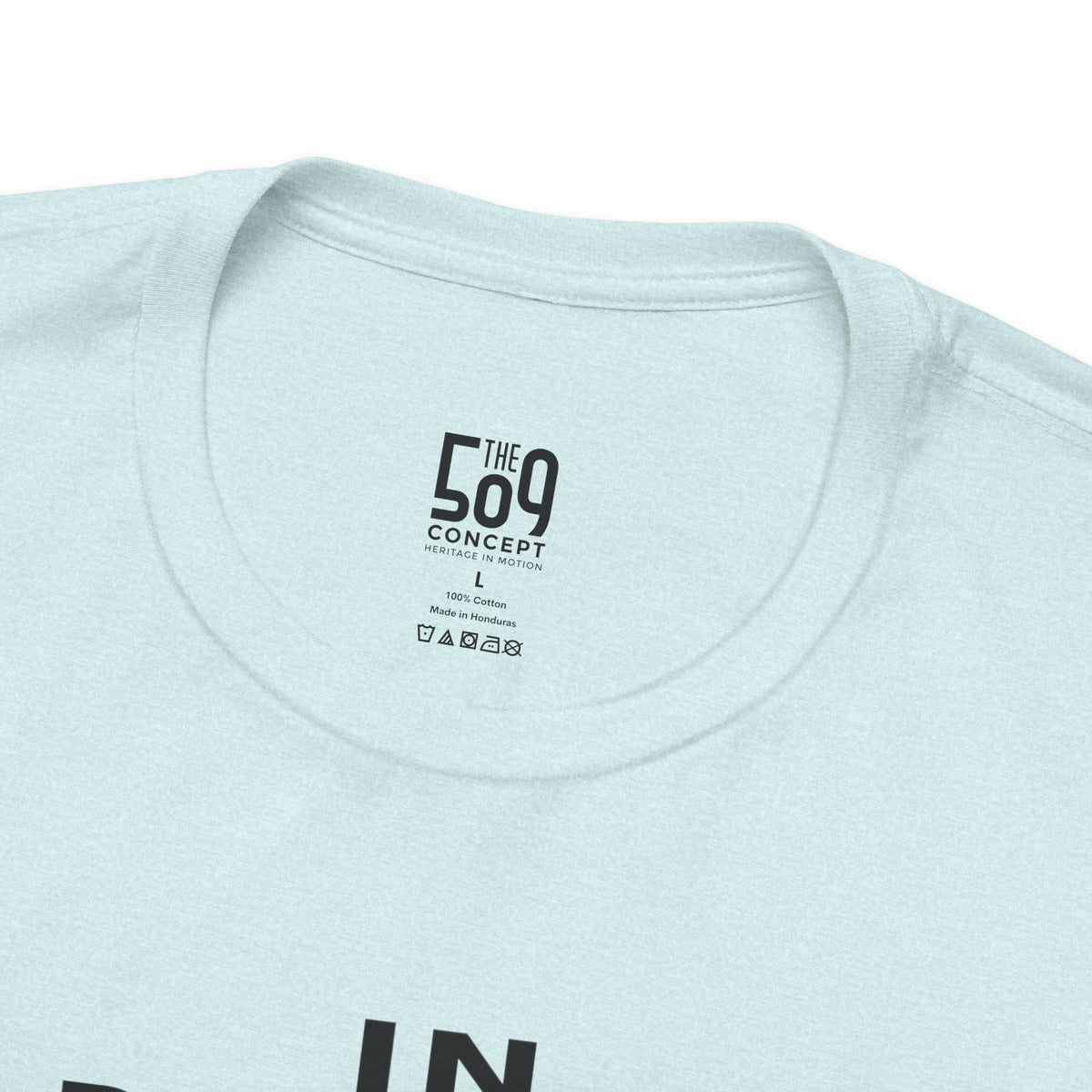 In Diri Blan Sòs Pwa Ak Legim We Trust  — T-shirt Graphic Apparel